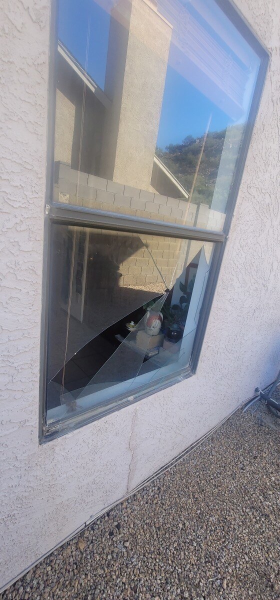 How to Replace Broken Glass in a Single-Pane Window